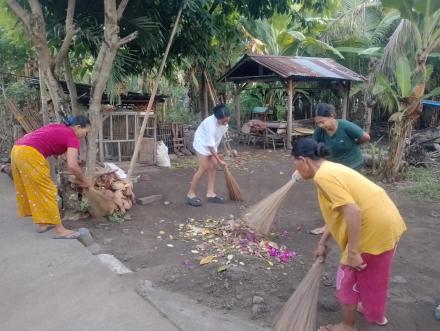 Giat Bersih di Wilayah Desa Tinga-tinga