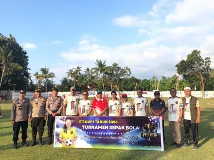Perbekel Tinga-tinga Hadiri Pembukaan Turnamen Sepak Bola ITT Cup I Tahun 2026 di Celukanbawang
