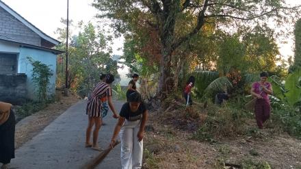 Giat Bersih di Wilayah Desa Tinga-tinga